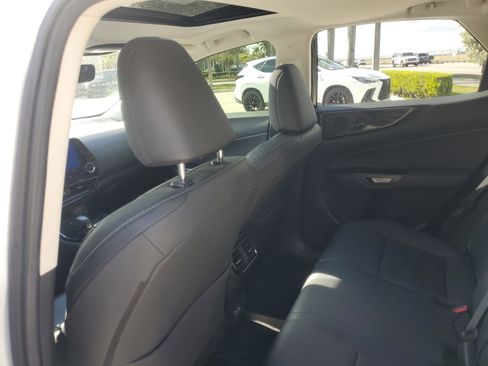 Used 2024 Lexus NX 250 FWD w/ Premium Package image 15