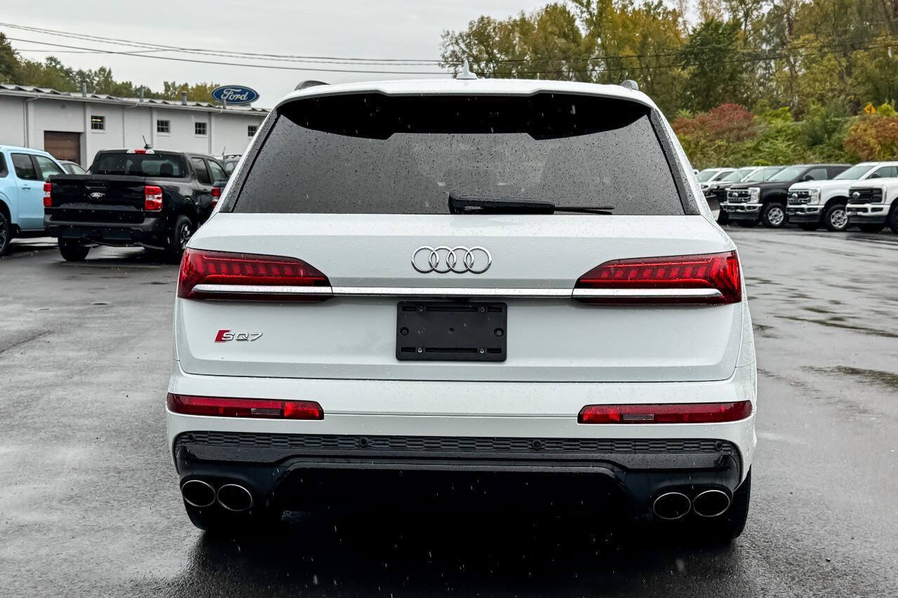 Used 2021 Audi SQ7 Prestige AWD/4WD image 4