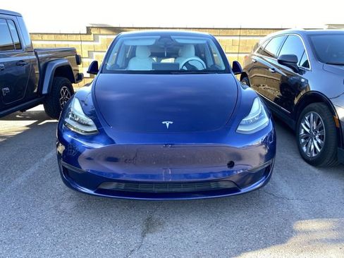 Used 2022 Tesla Model Y Long Range AWD/4WD image 6
