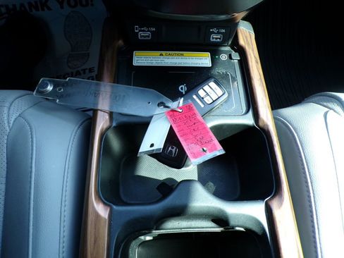 Used 2022 Honda CR-V Touring image 27