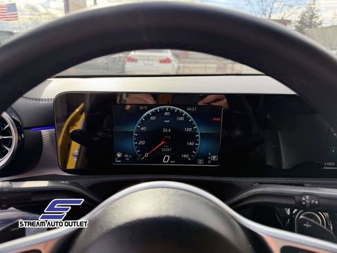 Used 2020 Mercedes-Benz CLA 250 image 39