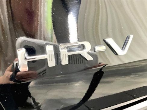 Used 2024 Honda HR-V LX image 8