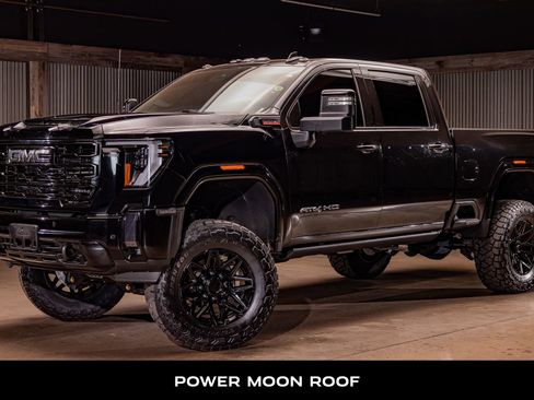 Used 2024 GMC Sierra 2500 AT4 w/ AT4 Premium Plus Package AWD/4WD image 5