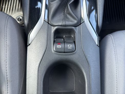 Used 2024 Toyota Corolla Cross AWD Hybrid w/ Moonroof Package image 29