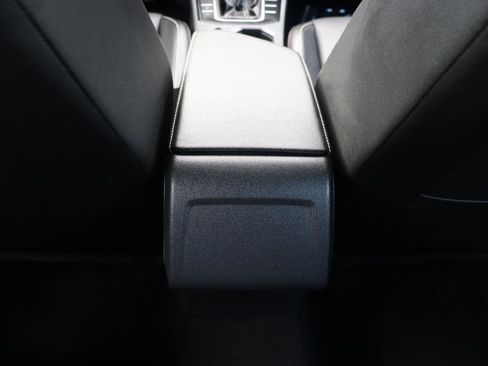 Used 2024 Volkswagen Jetta SE FWD image 20