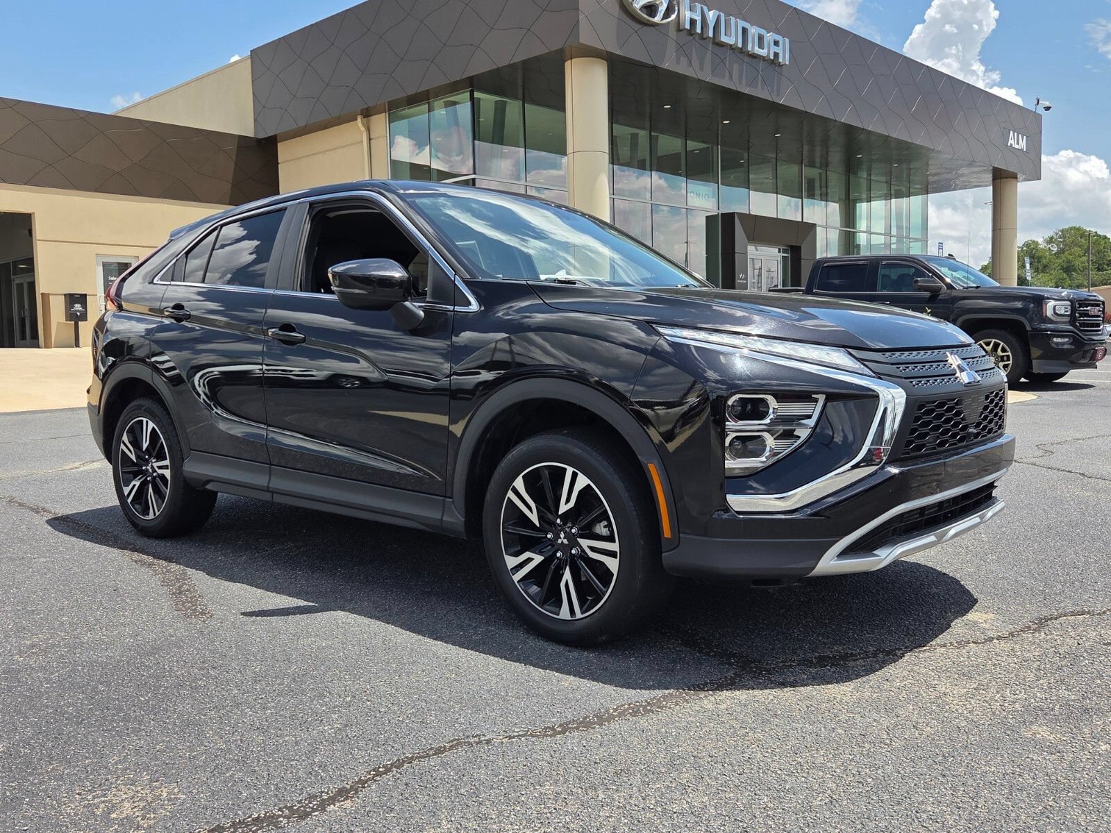Used 2024 Mitsubishi Eclipse Cross SE AWD/4WD image 1