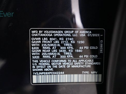 Used 2023 Volkswagen ID.4 Pro S Plus image 25