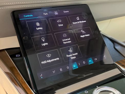 New 2026 Cadillac Escalade Platinum Sport AWD/4WD image 39