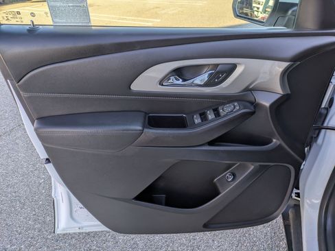 Certified 2023 Chevrolet Traverse LT image 10