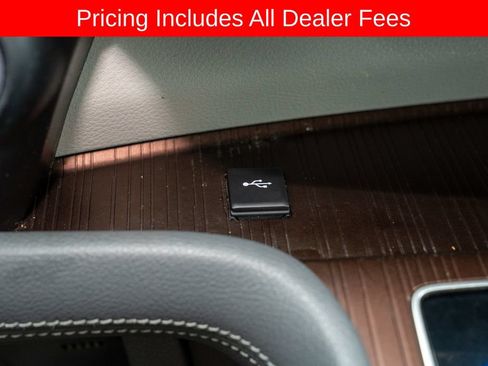 Used 2022 Toyota Sienna XLE FWD image 11