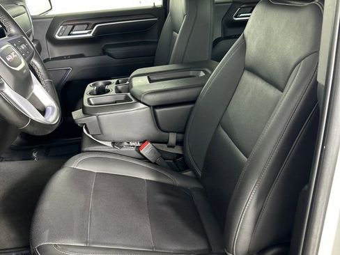 Used 2024 GMC Sierra 1500 SLT image 13