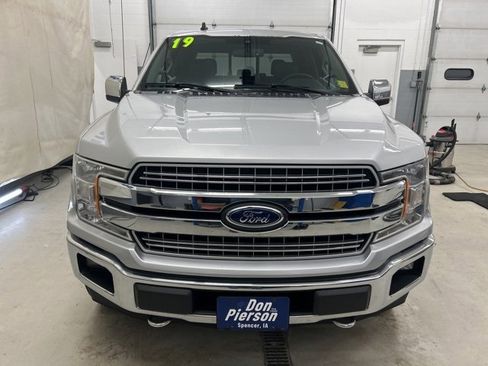 Used 2019 Ford F150 Lariat image 2