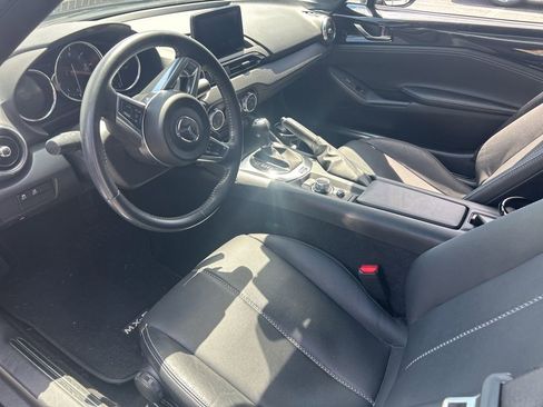 Used 2023 MAZDA MX-5 Miata Grand Touring RWD image 2