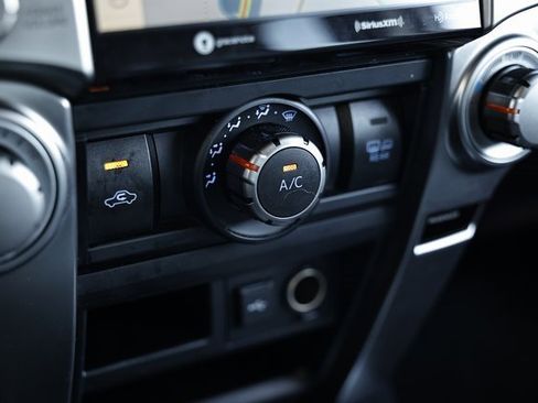 Used 2024 Toyota 4Runner SR5 Premium image 40