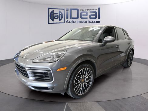 Used 2019 Porsche Cayenne S AWD/4WD image 1