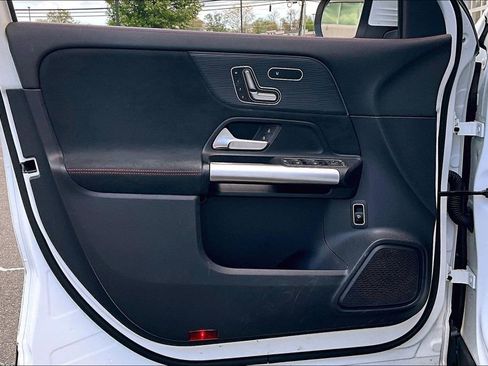 Certified 2023 Mercedes-Benz GLA 250 4MATIC image 18