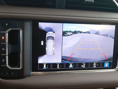 Used 2021 GMC Yukon XL Denali w/ Denali Premium Package AWD/4WD image 29
