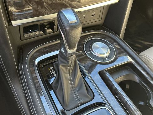 Used 2022 Nissan Armada Platinum w/ Captain's Chairs Package image 18