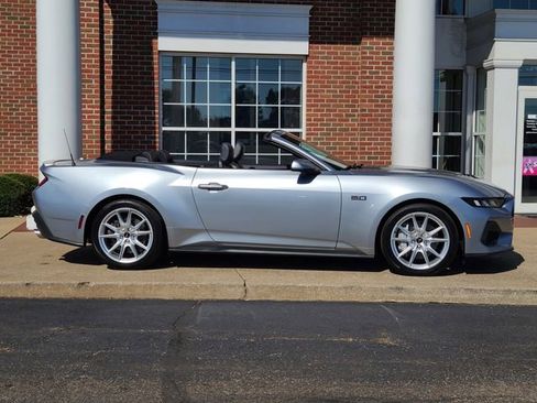 Used 2024 Ford Mustang GT Premium image 5