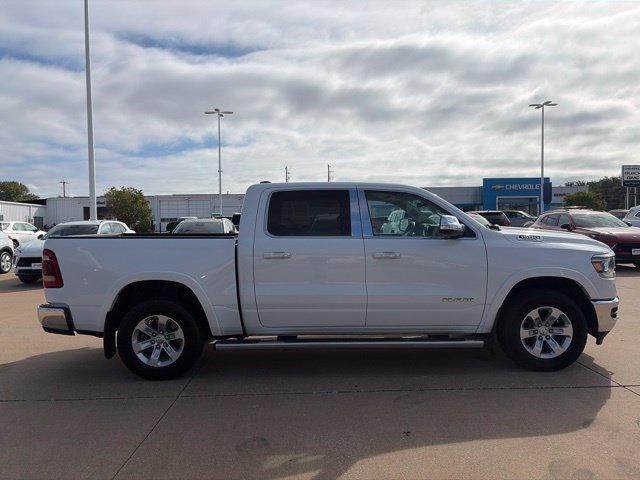 Used 2019 RAM 1500 Laramie AWD/4WD image 2