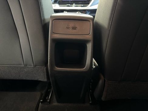 Used 2025 Chevrolet Trax LT w/ LT Convenience Package FWD image 21