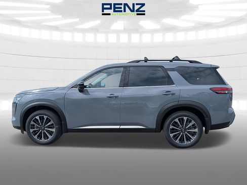 New 2026 Nissan Pathfinder Platinum AWD/4WD image 3