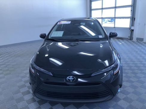 Used 2025 Toyota Corolla LE image 7
