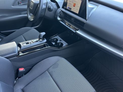 Certified 2024 Toyota Prius LE FWD image 15