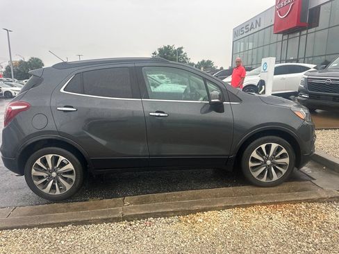 Used 2017 Buick Encore Preferred FWD image 3