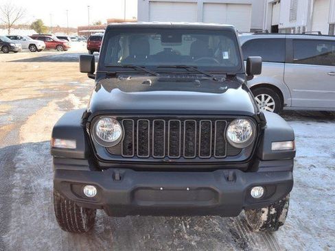 Used 2024 Jeep Wrangler Sport S image 3