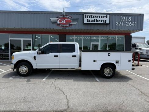 Used 2017 Ford F350 XL w/ Power Equipment Group RWD image 10