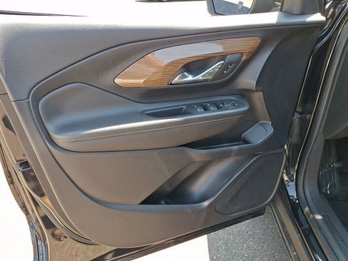 Used 2020 GMC Terrain SLE FWD image 13