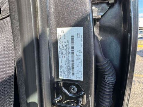 Used 2018 Ford F150 XLT w/ Equipment Group 302A Luxury image 10