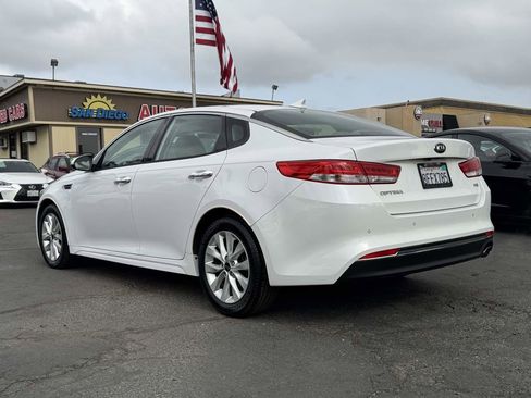 Used 2018 Kia Optima EX FWD image 12
