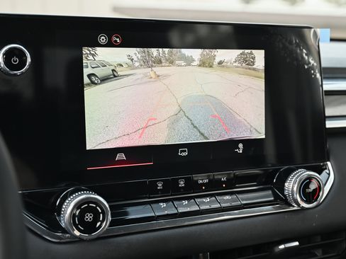 Used 2026 GMC Canyon Elevation image 31