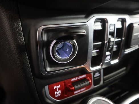 Used 2024 Jeep Wrangler Unlimited image 51