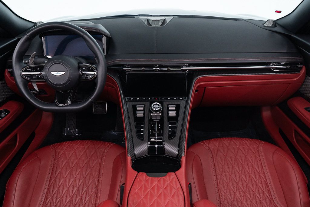Used 2025 Aston Martin DB12 Convertible RWD image 29