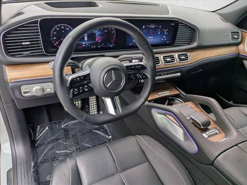 Certified 2024 Mercedes-Benz GLS 580 4MATIC image 10