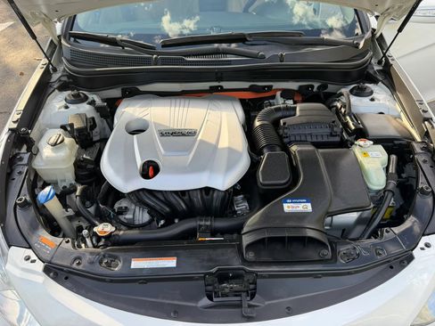 Used 2014 Hyundai Sonata Limited w/ Panoramic Sunroof Package 02 FWD image 33
