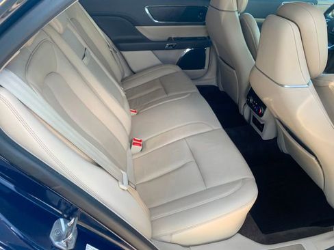 Used 2018 Lincoln Continental Reserve image 21