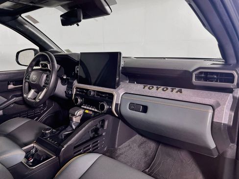 Used 2024 Toyota Tacoma 4x4 Double Cab Hybrid image 17