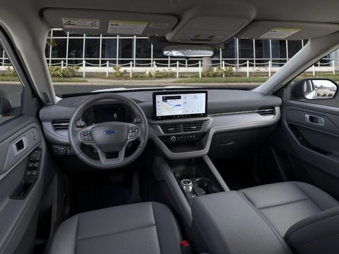 New 2026 Ford Explorer Active RWD image 9