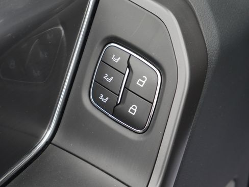 Certified 2025 Ford F150 Lariat AWD/4WD image 42
