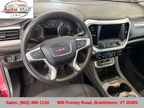 Used 2023 GMC Acadia SLE w/ Driver Convenience Package image 14