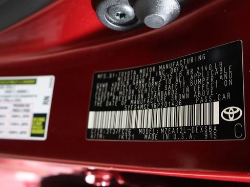 Used 2024 Toyota Corolla SE image 39