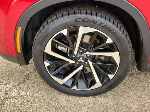 Used 2024 Mitsubishi Outlander SE image 7