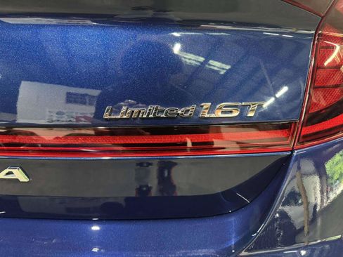 Used 2022 Hyundai Sonata Limited w/ Cargo Package FWD image 7