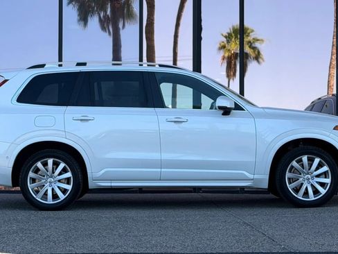 Used 2016 Volvo XC90 T6 Momentum w/ Momentum Plus Package AWD/4WD image 19