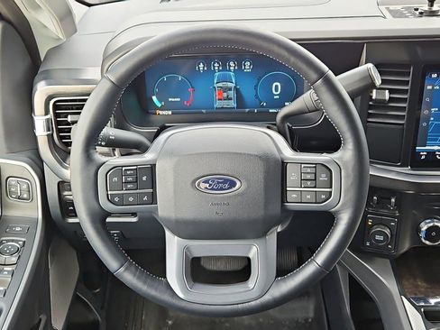 Used 2024 Ford F250 Lariat w/ Sport Appearance Package image 14