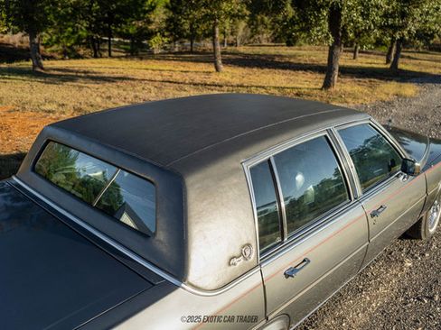 Used 1988 Cadillac Brougham image 57